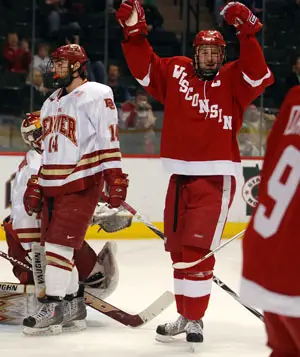 Blake Geoffrion celebrates putting Wisconsin ahead 3-0 in the first period Saturday (photo: Tim Brule).