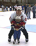 Galway mugs with a young fan at the annual 'Skate With the Tigers' Night.