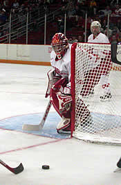 Hobey Baker finalist David LeNeveu backstops the Big Red (photo: Jim Connelly).