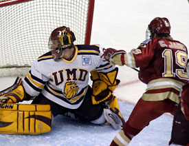 Connor James returned from a broken leg to play in the NCAA semifinal (photo: Pedro Cancel).