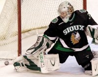 Freshman Lamoureux rotated in goal with Parise for most of the season (photo: John Dahl, Siouxsports.com)