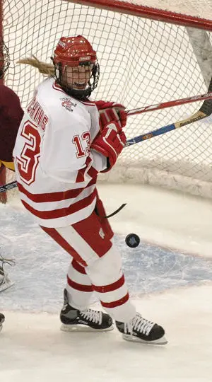 Grace Hutchins reacts to scoring Wisconsin's second goal, which rode the momentum of Jinelle Zaugg's power play goal 30 seconds earlier. (Photo: John E. Van Barriger / <a href='http://words-photos.com'>words-photos.com</a>)” /></p>
<div class=