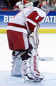 Hobey Baker finalist Brian Elliott pitched a 15-save shutout for UW Saturday.
