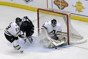 Josh Kassel made 33 saves for the Black Knights (photo: Angelo Lisuzzo)