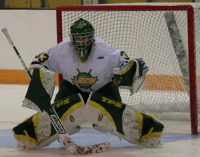 Oswego's Ryan Scott (photo: Larry Radloff).