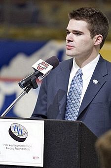 Will Bruce of Williams College addresses the crowd at the Pepsi Center in Denver after being named the 2008 Hockey Humanitarian Award recipient (photo: Jim Rosvold.)