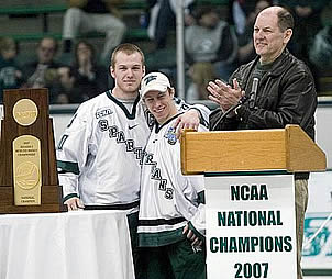 Rick Comley, with Chris Lawrence (l.) and Jeff Lerg, is after another national title for his Spartans (photo: Robert Hendricks).