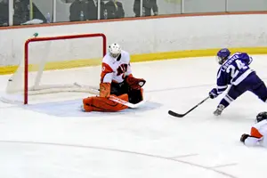 Lorinser scores short-handed. Photo by Angelo Lisuzzo