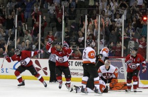 Joey Martin's goal late in the third puts Nebraska-Omaha up for good and helps the Mavericks secure a 5-3 win over RIT (photo: Michelle Bishop).