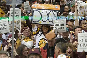 10 Apr 2011:  The University of Minnesota-Duluth plays against the University of Michigan in the 2011 Men's Frozen Four Championship Game at the Xcel Energy Center in St. Paul, MN. (Jim Rosvold)