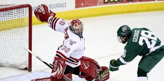 Nebraska-Omaha goalie John Faulkner stops Bemidji State