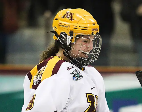 Sarah Davis is all smiles. (Ryan Coleman/Ryan Coleman, USCHO.com)