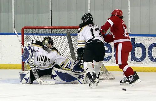 Nicole Hensley of Lindenwood Players on the 2012-2013 All-USCHO D-I Women's teams (Nicole Hensley) (Tim Brule)