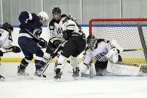 Nicole Hensley of Lindenwood Players on the 2012-2013 All-USCHO D-I Women's teams (Nicole Hensley) (Tim Brule)
