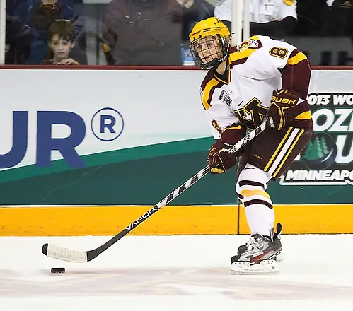Photo By: Ryan Coleman/Ryan Coleman, USCHO.com Minnesota's Amanda Kessel (Ryan Coleman/Ryan Coleman, USCHO.com)