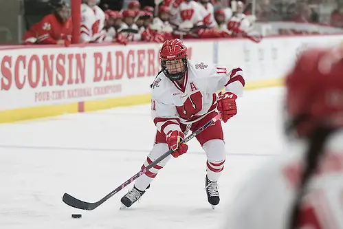Wisconsin Badgers Sydney McKibbon (11) handles the puck during an NCAA women's hockey game against the Ohio State Buckeyes Sunday, October 11, 2015, in Madison, Wis. The Badgers won 8-0. (Photo by David Stluka) (David Stluka/David Stlua)