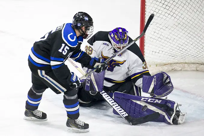 15 Dec 17: Hans Gorowsky (Alabama-Huntsville - 15), Jason Pawloski (Minnesota State - 39). The Minnesota State University Mavericks host the University of Alabama-Huntsville in the a WCHA matchup at Verizon Wireless Center in Mankato, MN. (Jim Rosvold)