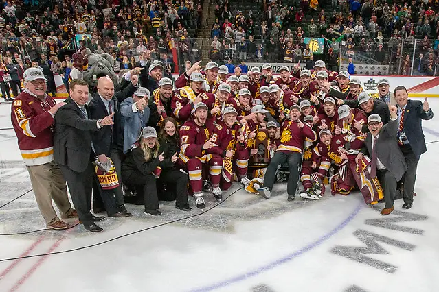 7 Apr 18: The University of Minnesota Duluth plays against the University of Notre Dame in a National Championship game of the the 2018 NCAA Division 1 Men's Frozen Four at the Xcel Energy Center in St. Paul, MN. (Jim Rosvold/USCHO.com)