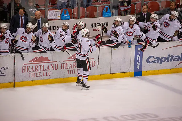 19 Oct 18: Sam Hentges (St. Cloud - 19). The St. Cloud State University Huskies host the Northern Michigan University Wildcats in a non-conference matchup at the Herb Brooks National Hockey Center in St. Cloud, MN. (Jim Rosvold)