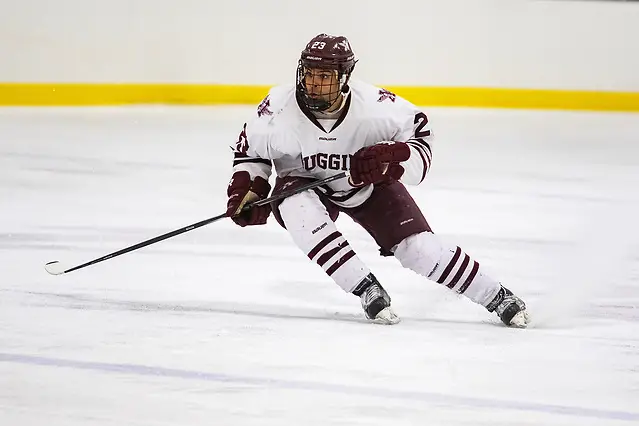 Augsburg Hockey vs St. Mary's 11-16-2018 Alex Rodriguez of Augsburg (Kevin Healy/Photo by Kevin Healy for Augsburg)