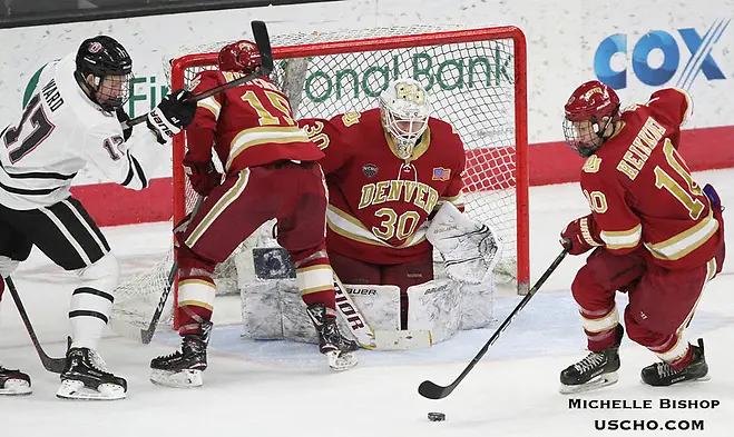 Photo By: Michelle Bishop Denver beat Nebraska-Omaha 4-1 Friday night at Baxter Arena. (Photo by Michelle Bishop) (Michelle Bishop)