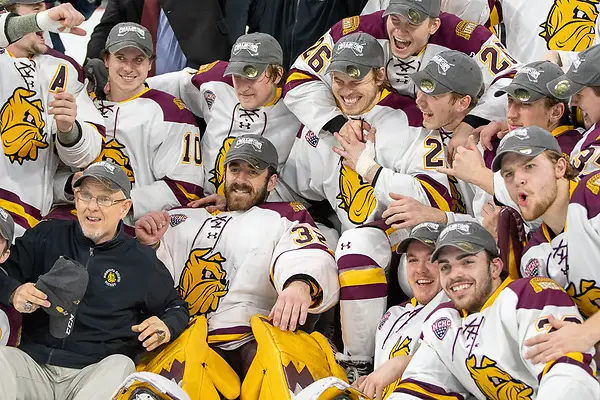 UMD players celebrate after winning the Midwest Regional final (2019 Omar Phillips)