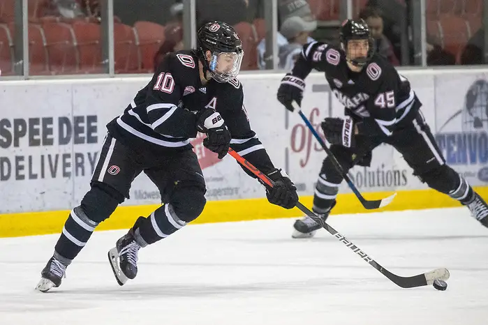 14 Dec 19: Kevin Conley (Nebraska Omaha - 10). The St. Cloud State University Huskies host the University of Nebraska Omaha Mavericks in a NCHC matchup at the Herb Brooks National Hockey Center in St. Cloud, MN. (Jim Rosvold)