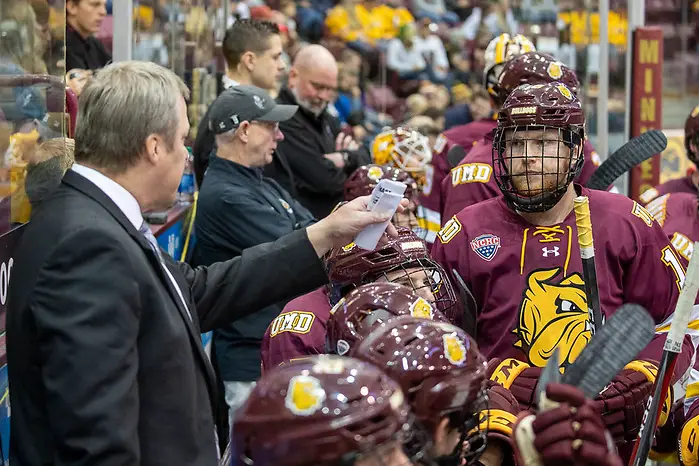 25 Oct 19: The University of Minnesota Golden Gophers host the Uniiversity of Minnesota Duluth Bulldogs in a non-conference matchup at 3M Arena at Mariucci in Minneapolis, MN. (Jim Rosvold/USCHO.com)
