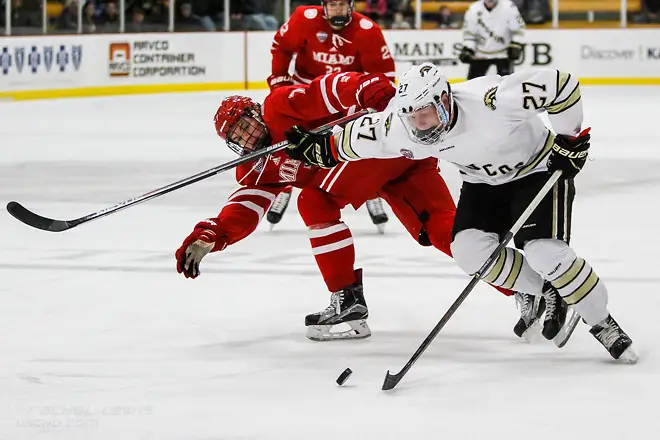 Nov 5, 2016: Wade Allison (WMU - 27), Grant Frederic (Miami - 7) The Western Michigan Broncos beat the visiting Miami RedHawks 5-2 at Lawson Ice Arena in Kalamazoo, MI. (Rachel Lewis)