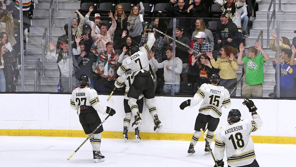 Hockey Belongs in the South': UNC Ice Hockey Embracing Historic Season,  Eyeing Division 1 Move 