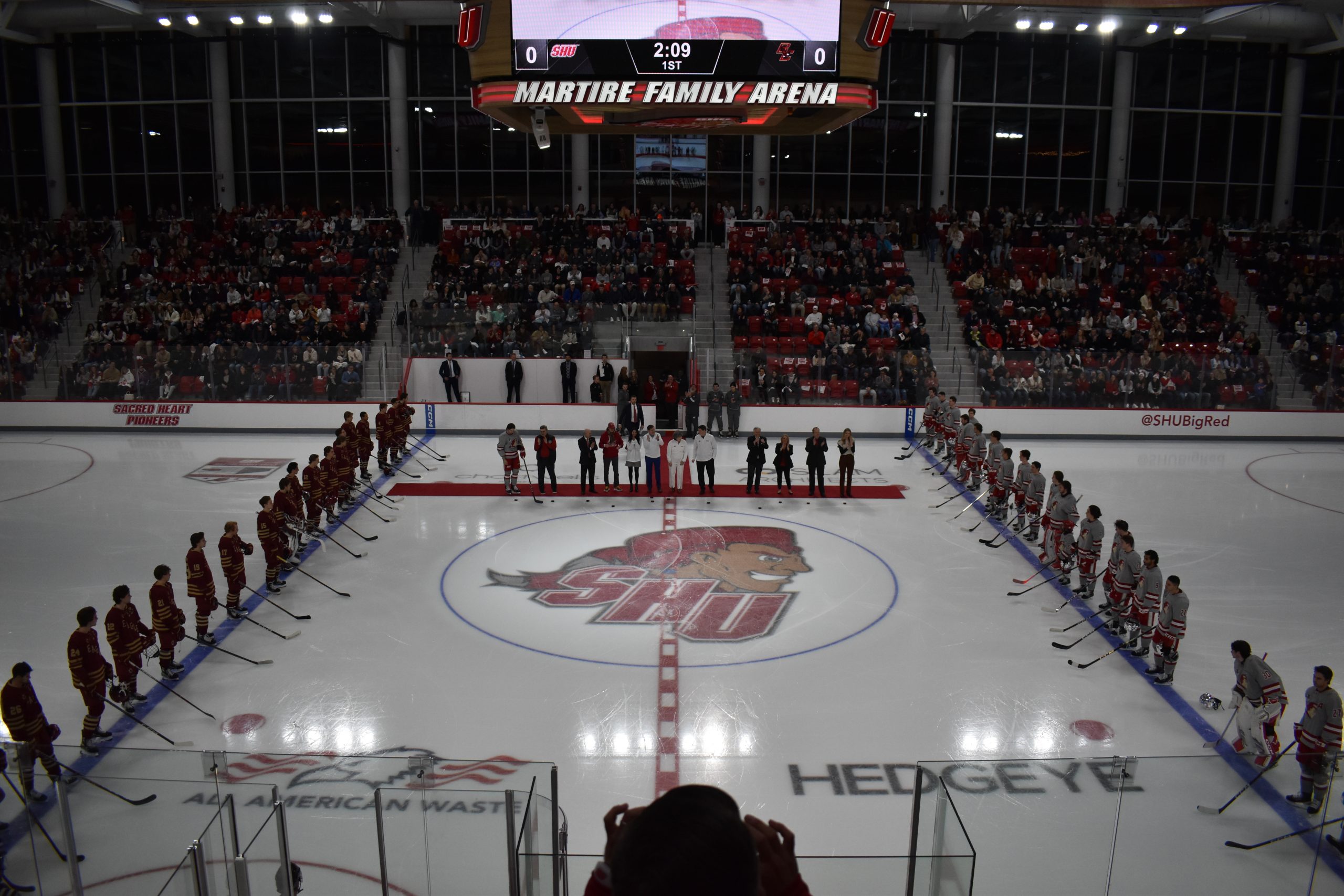 This Week in Atlantic Hockey: Sacred Heart's new Martire Family Arena has  successful first game, includes 'an elevated fan experience' - College  Hockey