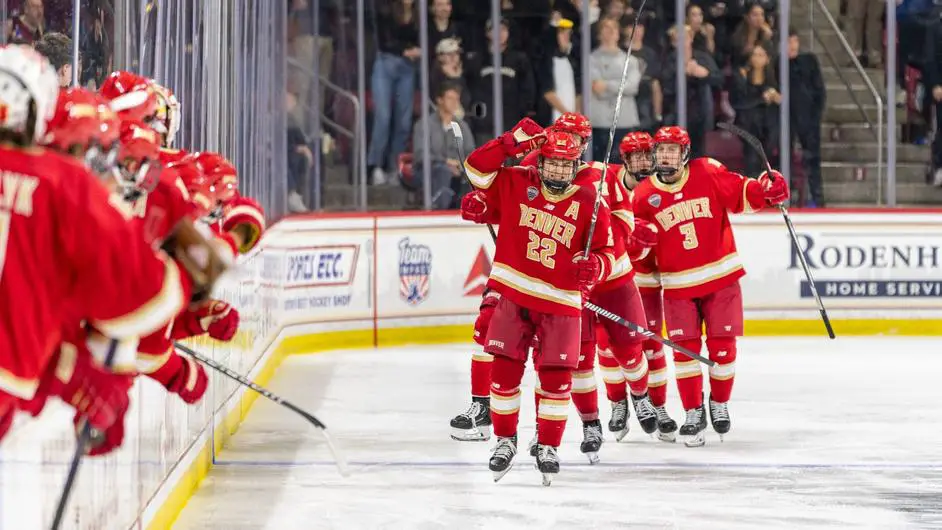 DU Pioneers can't complete sweep of No. 1 North Dakota hockey team