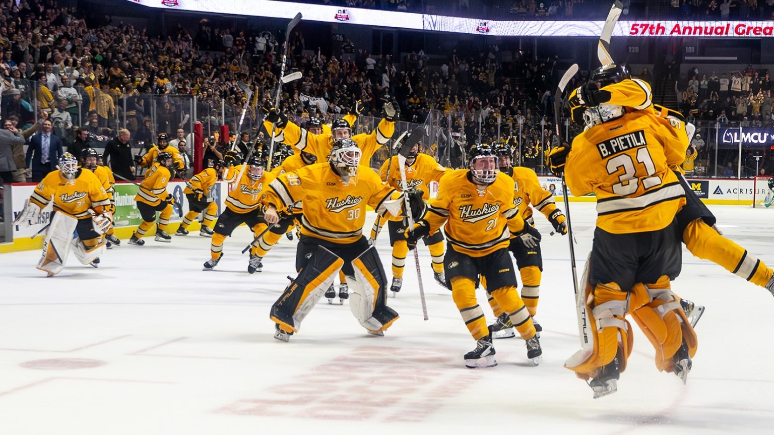 This Week in CCHA Hockey With GLI win closing out 2023, Michigan Tech