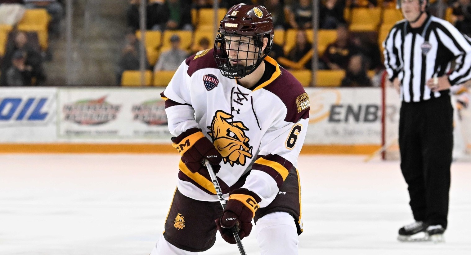 Top goal scorer Steeves leaves Minnesota Duluth after two seasons